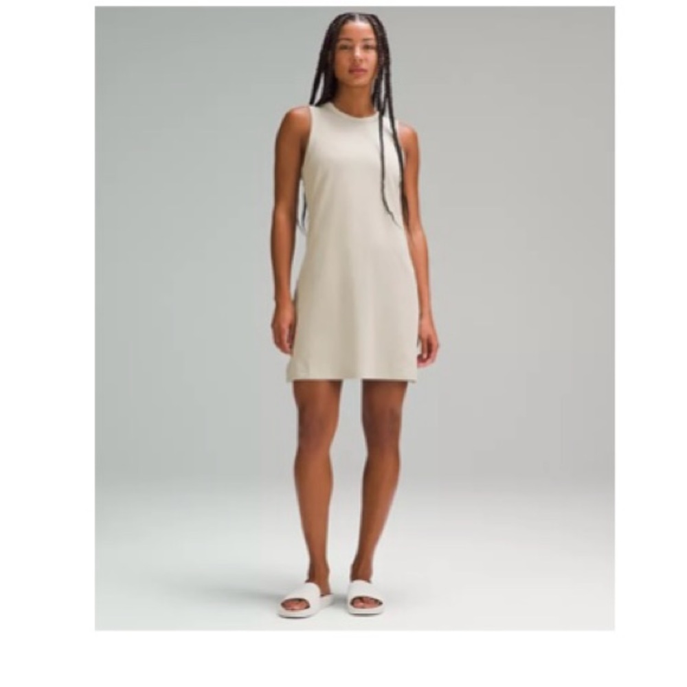 **NWT** Lululemon classic-fit, cotton blend dress